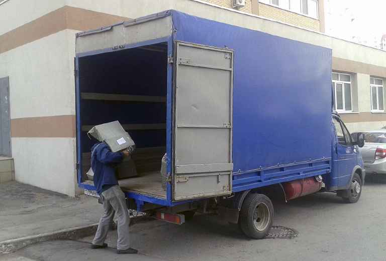 Сколько стоит автодоставка холодильника, коробок догрузом из Нефтеюганска в Симферопольский район с.перевальный
