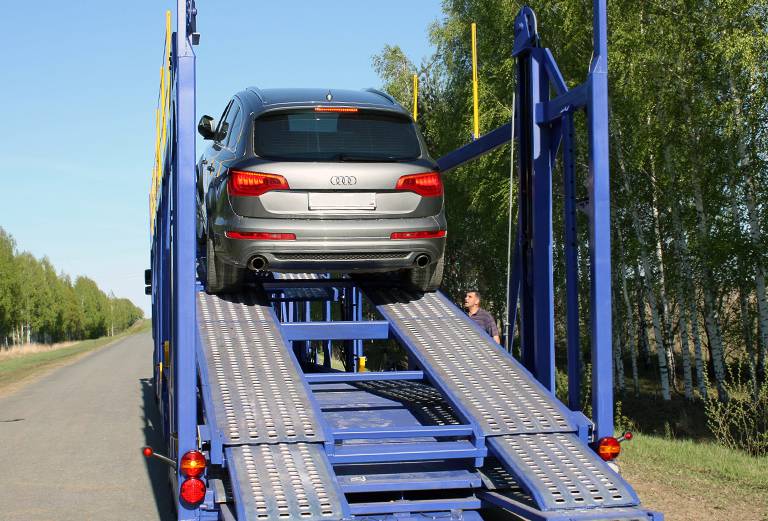 Транспортировка крышки багажника ота седана мазда и 2 задних фонаря цена из Ахтырский в Севастополь